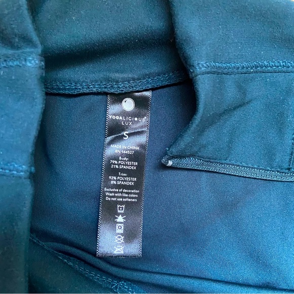 Yogalicious Lux Women’s Asymmetric 1/4 Zip Teal Pullover - Picture 3 of 3